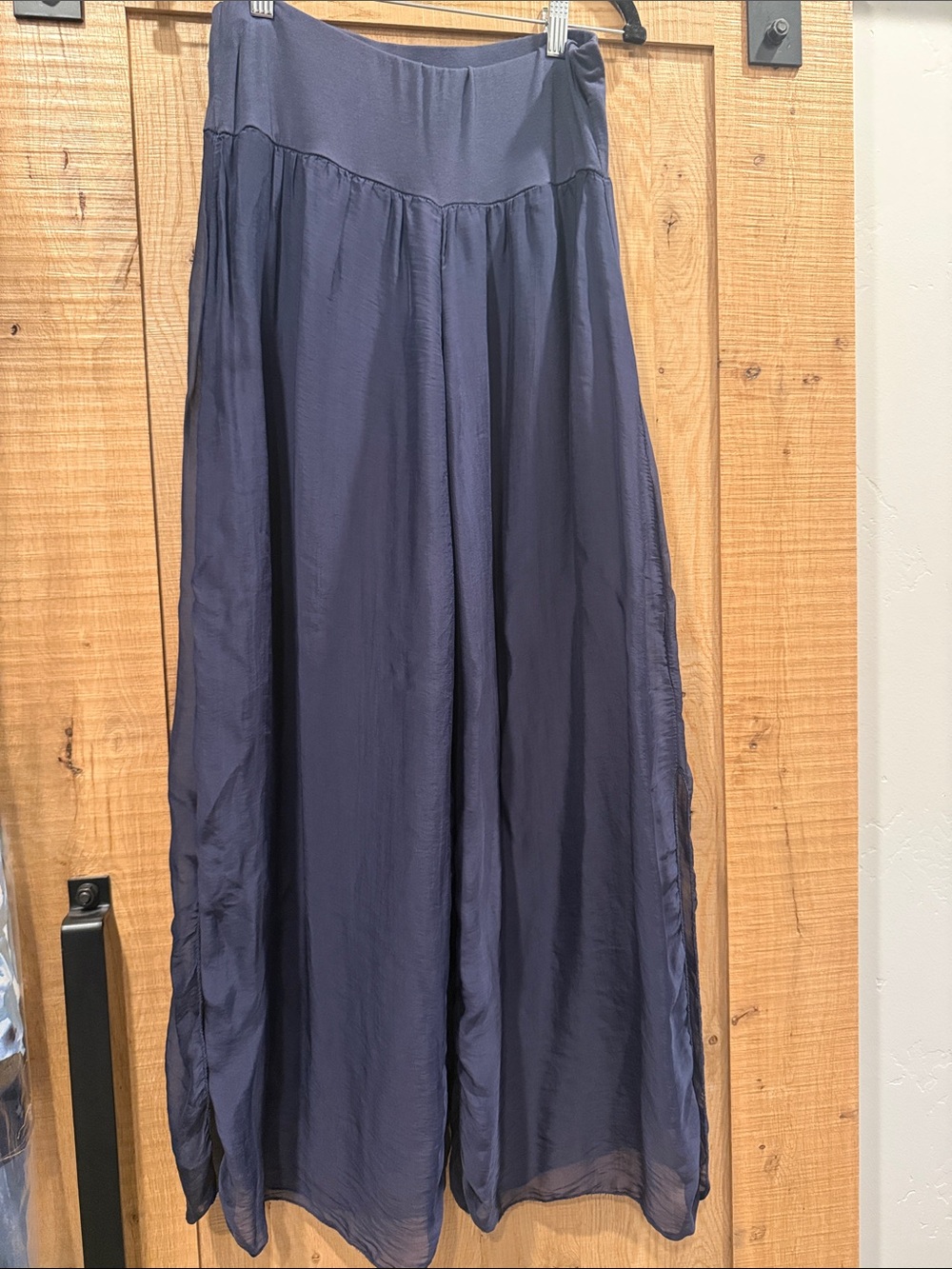 Women's Navy Flowing Pants